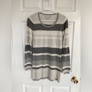 DEANE & WHITE angora & wool blend sweater (#2O409)